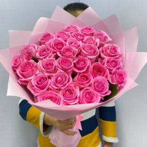 Букет из 33 роз Ревиваль