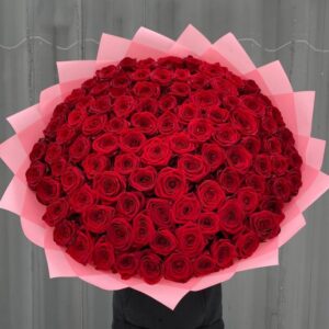 Букет из 151 красной розы
