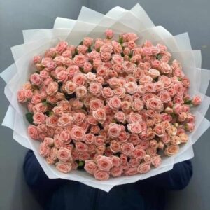 Букет из 29 кустовых роз